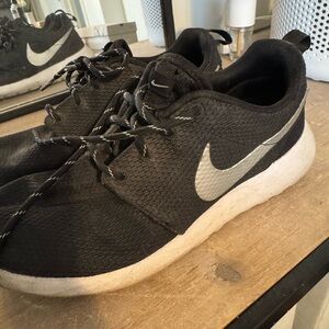 Nike Roshe’s